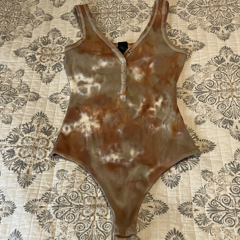Wild Fable Earthtone Tie-Dye Bodysuit